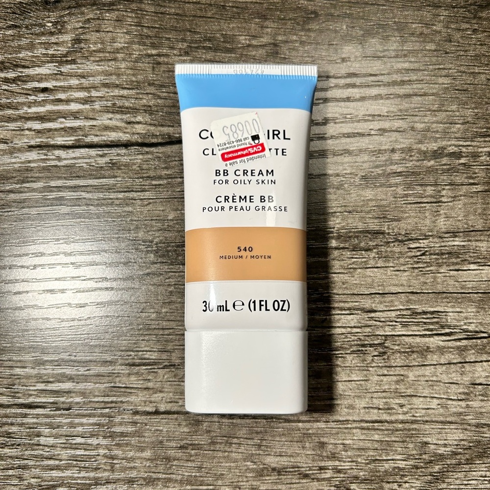 Covergirl | Clean Matte BB Cream for oily skin - 540 Medium